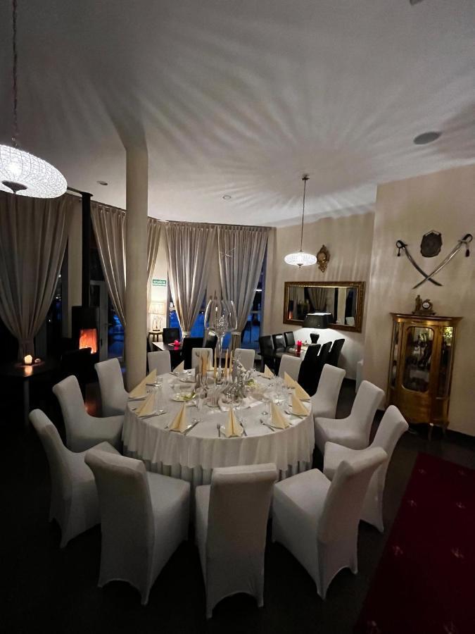 Orion Hotel Parczew Dış mekan fotoğraf