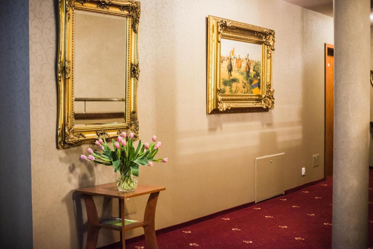 Orion Hotel Parczew Dış mekan fotoğraf